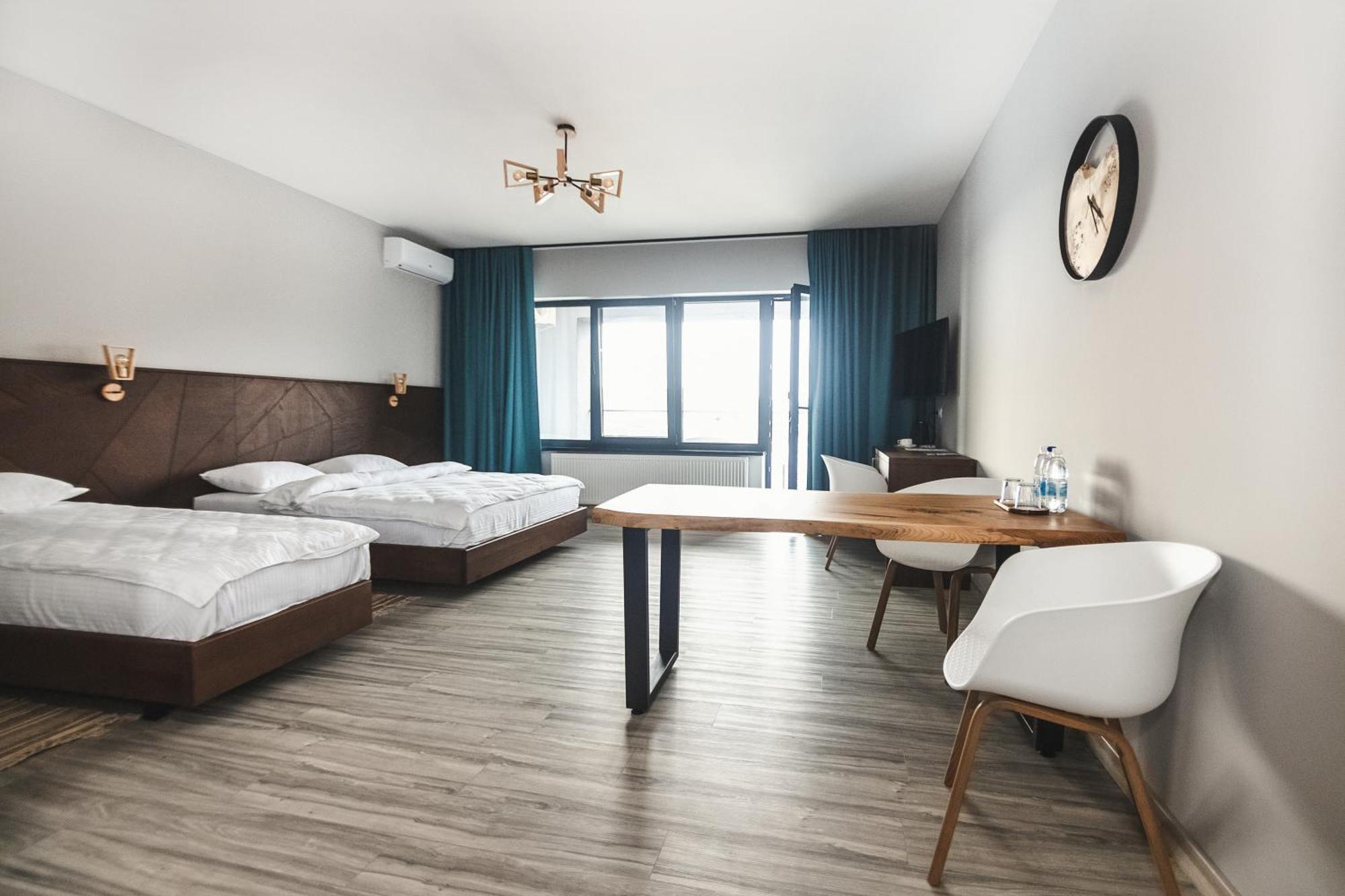Sofia Hotel Velyka Omelyana Exterior photo